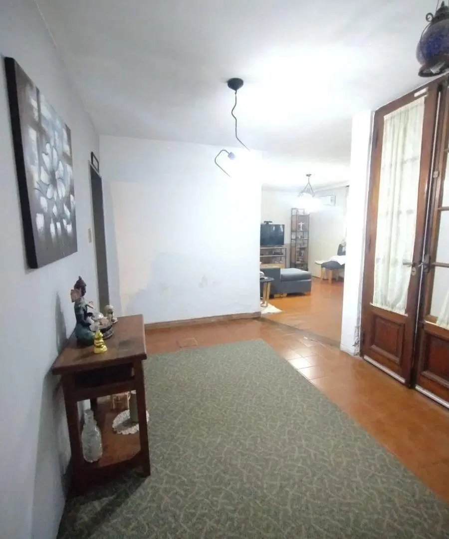 PH de 3 Ambientes frente con entrada independiente y Patio. Sin expensas 5