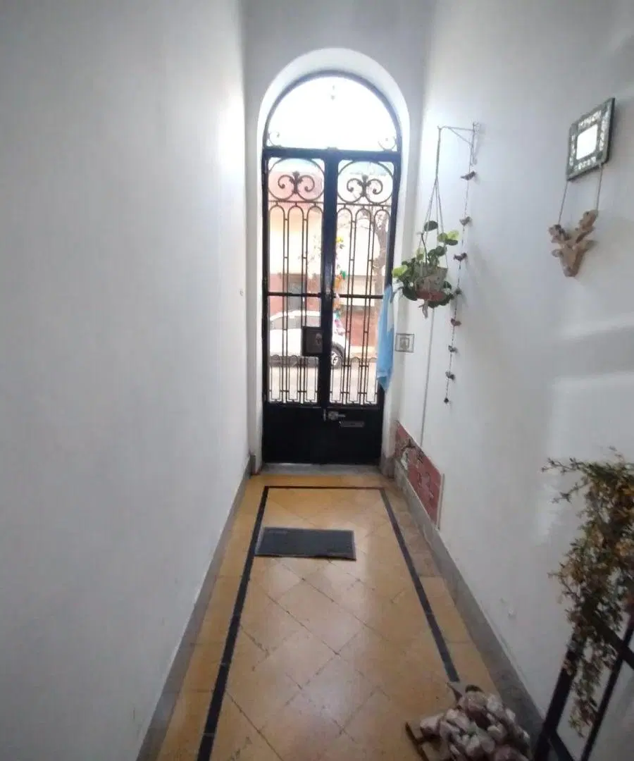 PH de 3 Ambientes frente con entrada independiente y Patio. Sin expensas 3