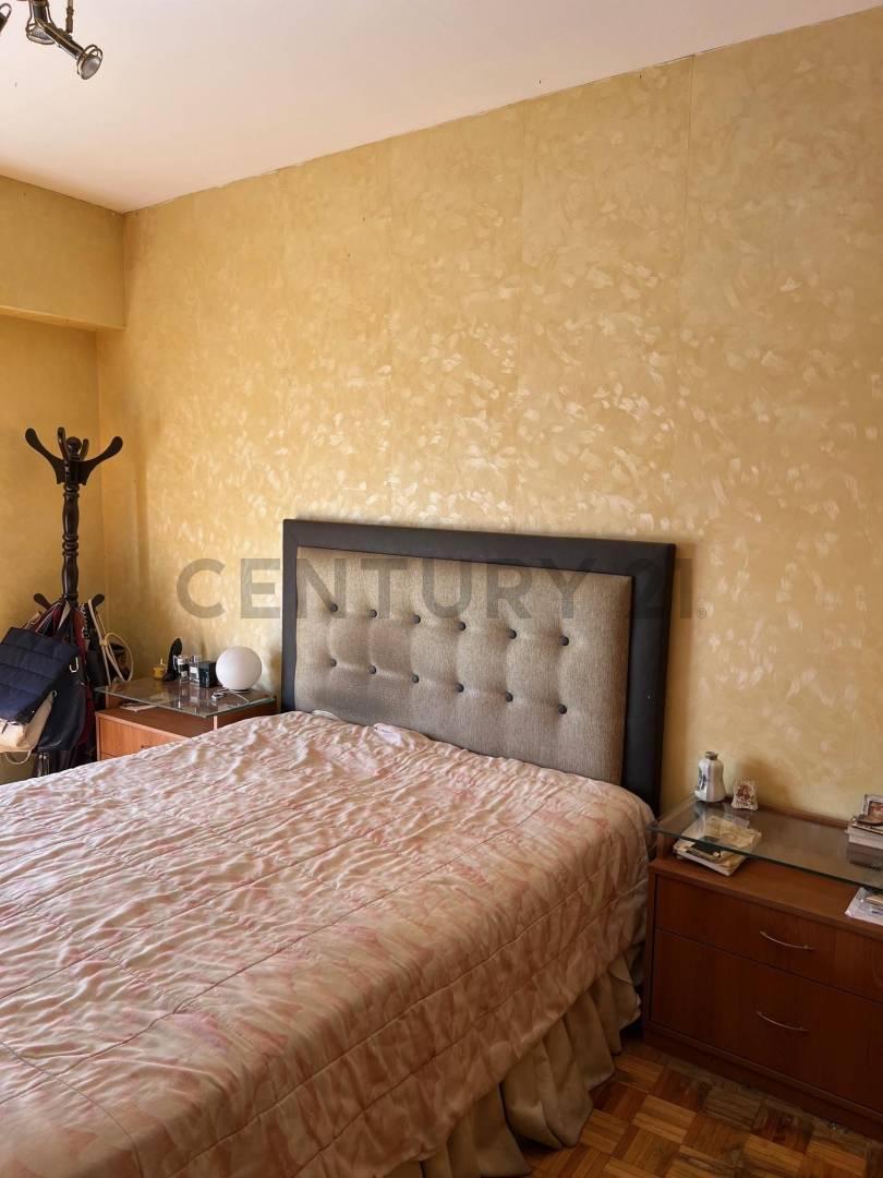 Departamento en Venta en Flores 5