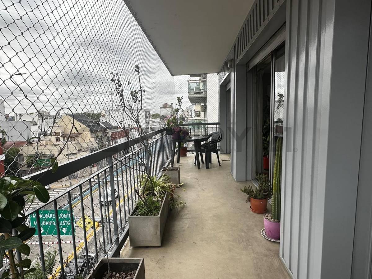 Hermoso Piso 4 Amb. C/dpcia, Balcon Aterrazado y Espacio Guardacoche 3