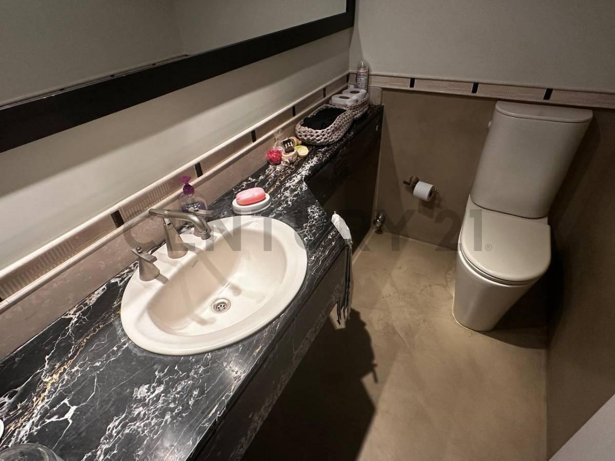 Hermoso Piso 4 Amb. C/dpcia, Balcon Aterrazado y Espacio Guardacoche 5