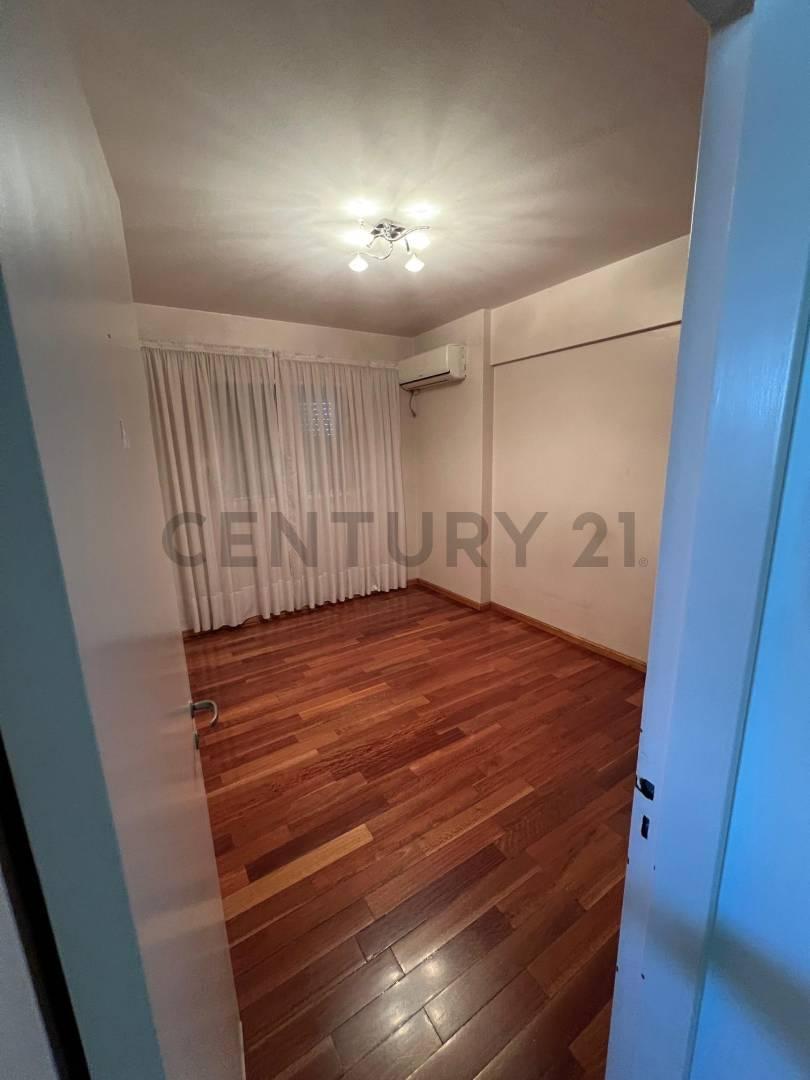 Hermoso Departamento de 3 Ambientes en Inmejorable Zona de Villa del Parque 5