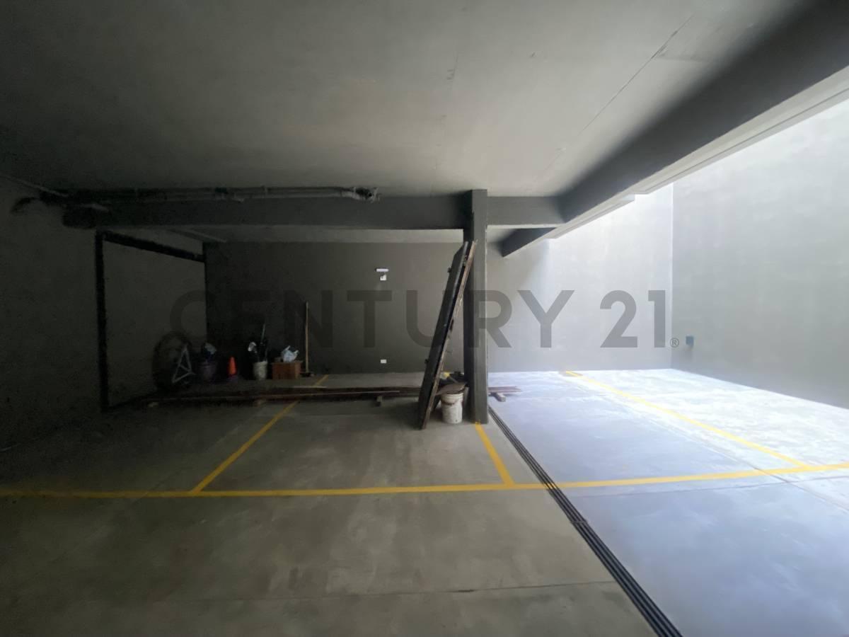 Foto de Amplia Cochera Cubierta en Edificio a Estrenar - Flores Norte, imagen 2
