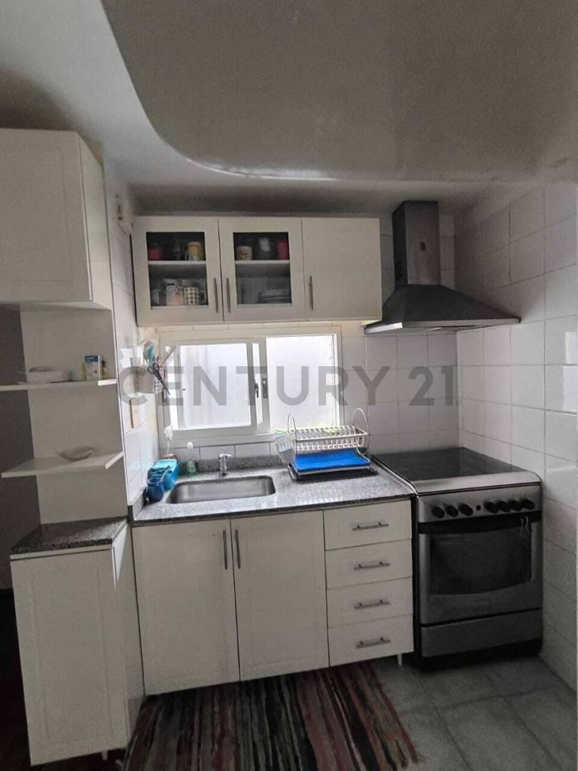 Hermoso semipiso en duplex, Piso 9 y 10 en duplex,3 amb. /terraza propia/cochera