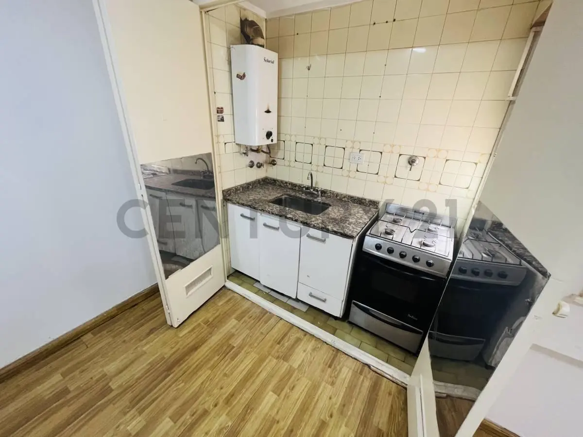 MONOAMBIENTE CON KITCHENETTE Y LAVADERO EN CABALLITO SUR 4