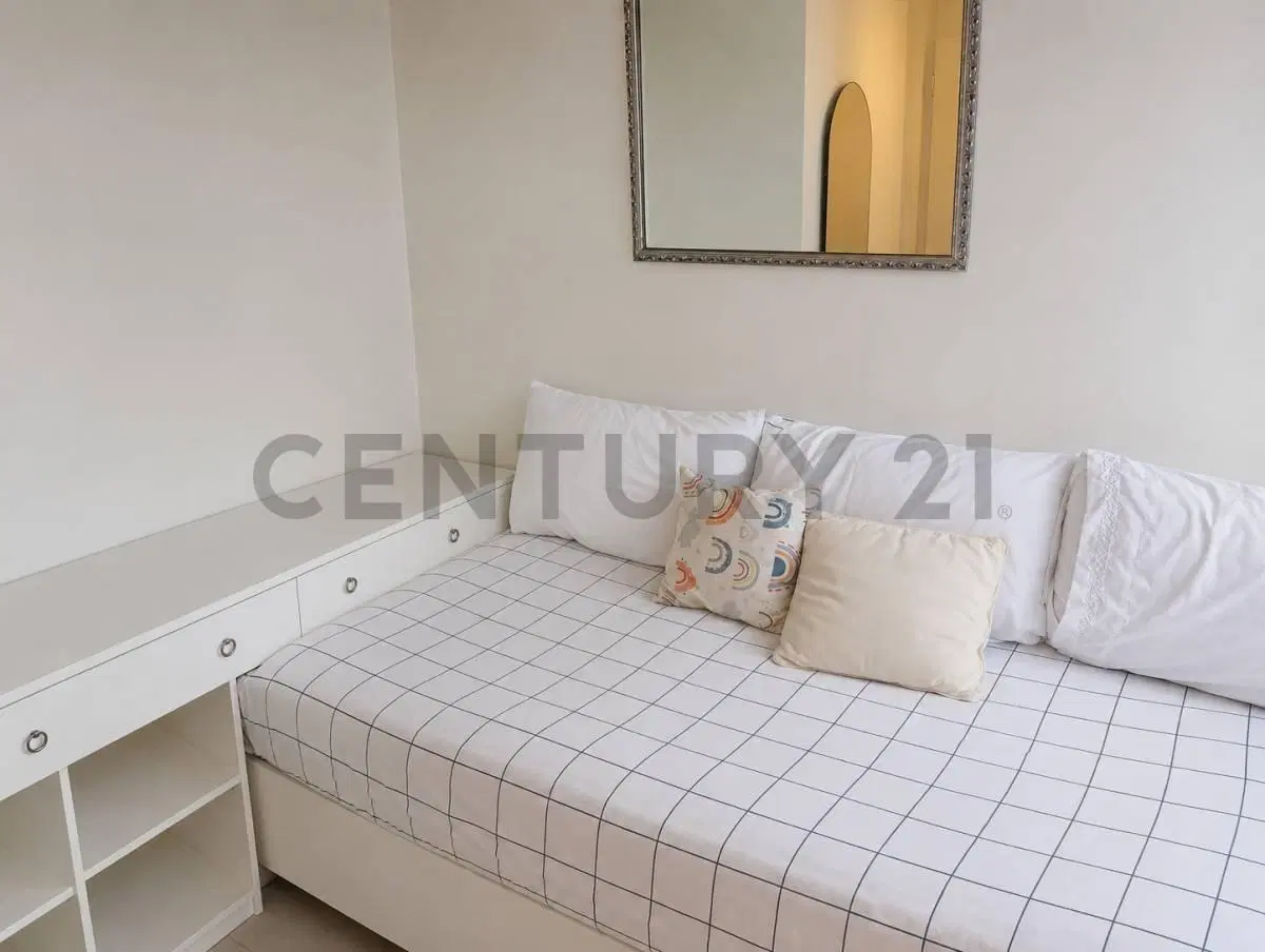 Excelente departamento en Caballito, originalmente de 2 ambientes y actualmente adaptado a 3 amb. 6
