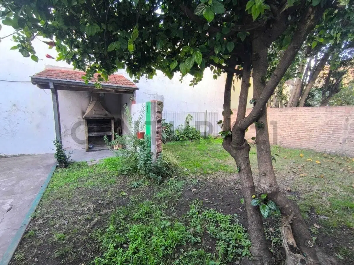 PH 3 Ambientes con Gran Jardín, Parrilla y Sin Expensas – Villa del Parque 2