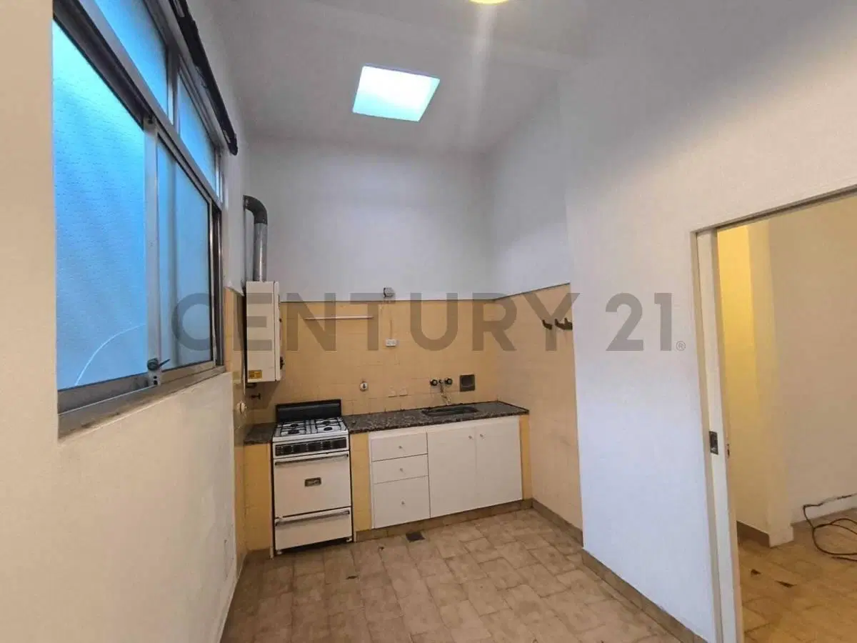 PH 3 Ambientes con Gran Jardín, Parrilla y Sin Expensas – Villa del Parque 3