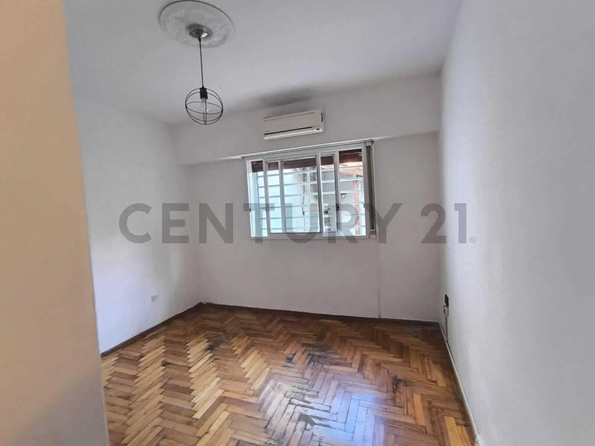 PH 3 Ambientes con Gran Jardín, Parrilla y Sin Expensas – Villa del Parque 4