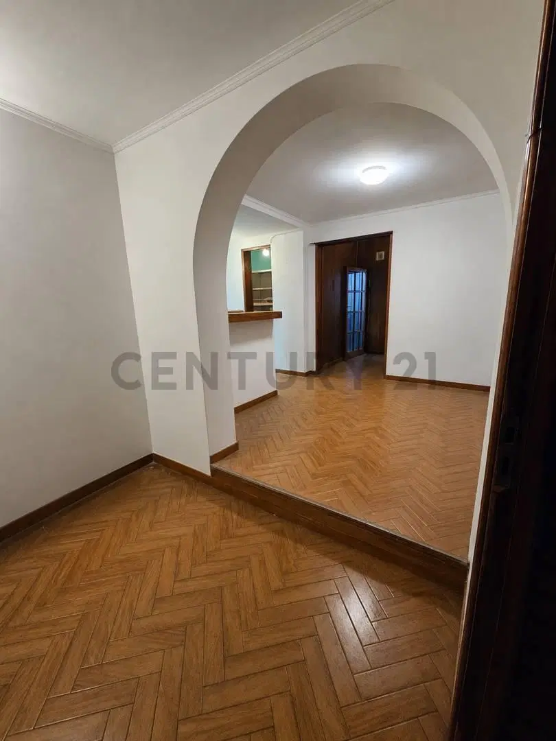 ESPECTACULAR CHALET EN SAAVEDRA/ IDEAL 2 FAMILIAS 4