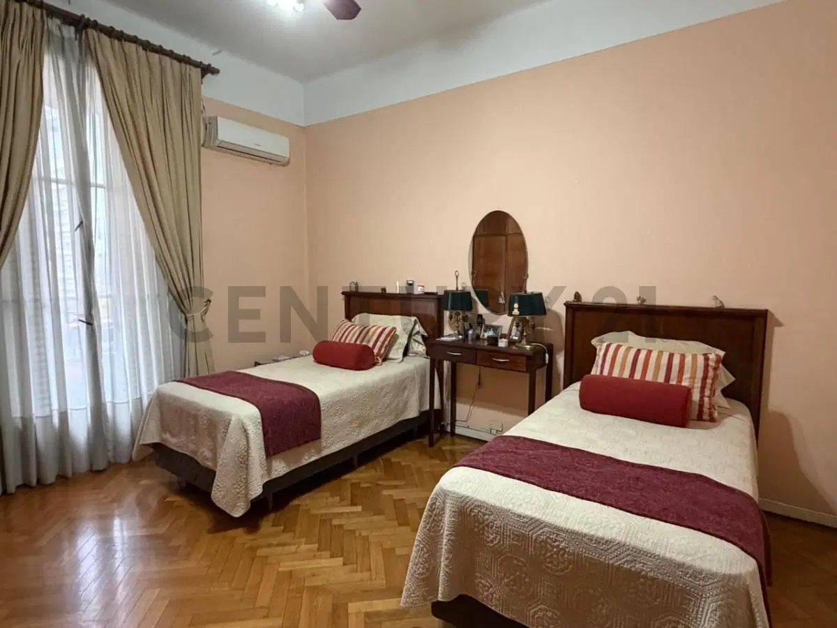 Departamento de Categoría | 4 Ambientes con Dependencia | 104 m² | Balvanera | Apto Crédito 3