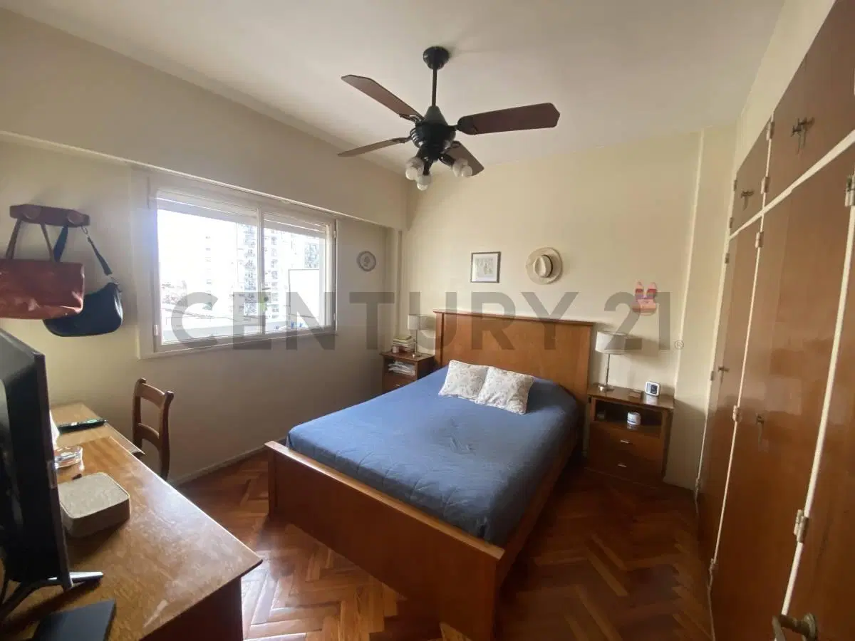 Departamento 3 ambientes en venta con balcón corrido y baulera - La Paternal 5