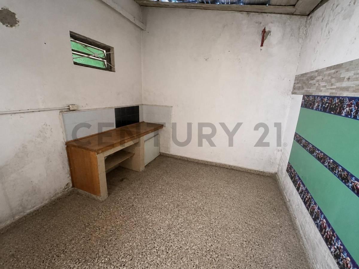 Foto de Local al Frente + Casa + Depto Independiente - Villa Devoto, imagen 1