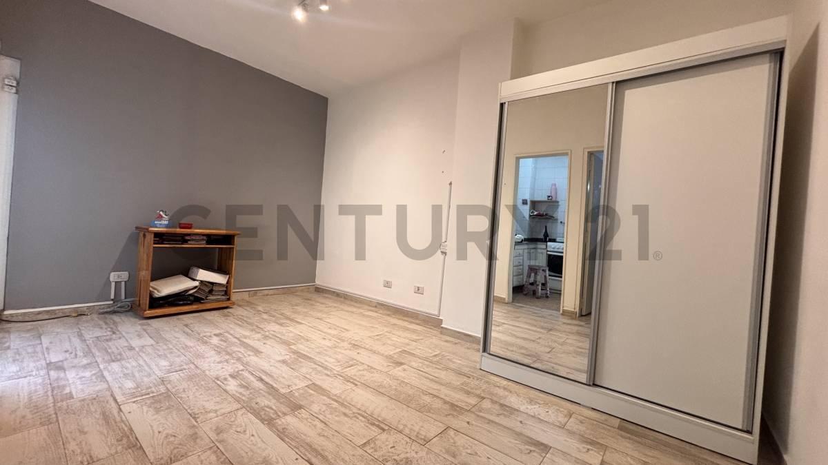 Foto de Alquiler | Monoambiente con cocina independiente y lavadero en Villa, imagen 4