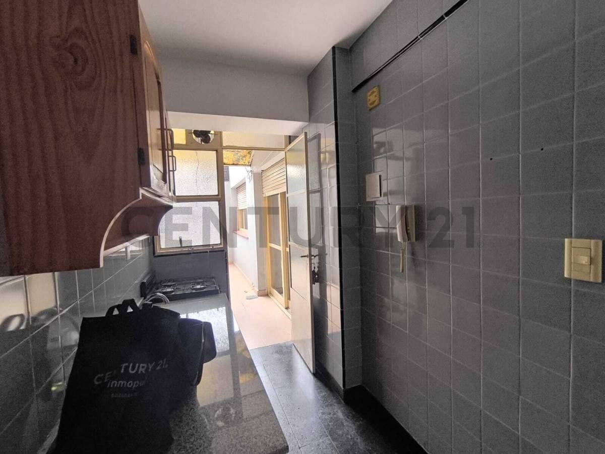 Foto de 2 AMBIENTES LATERAL CON PATIO – VILLA DEL PARQUE, imagen 5