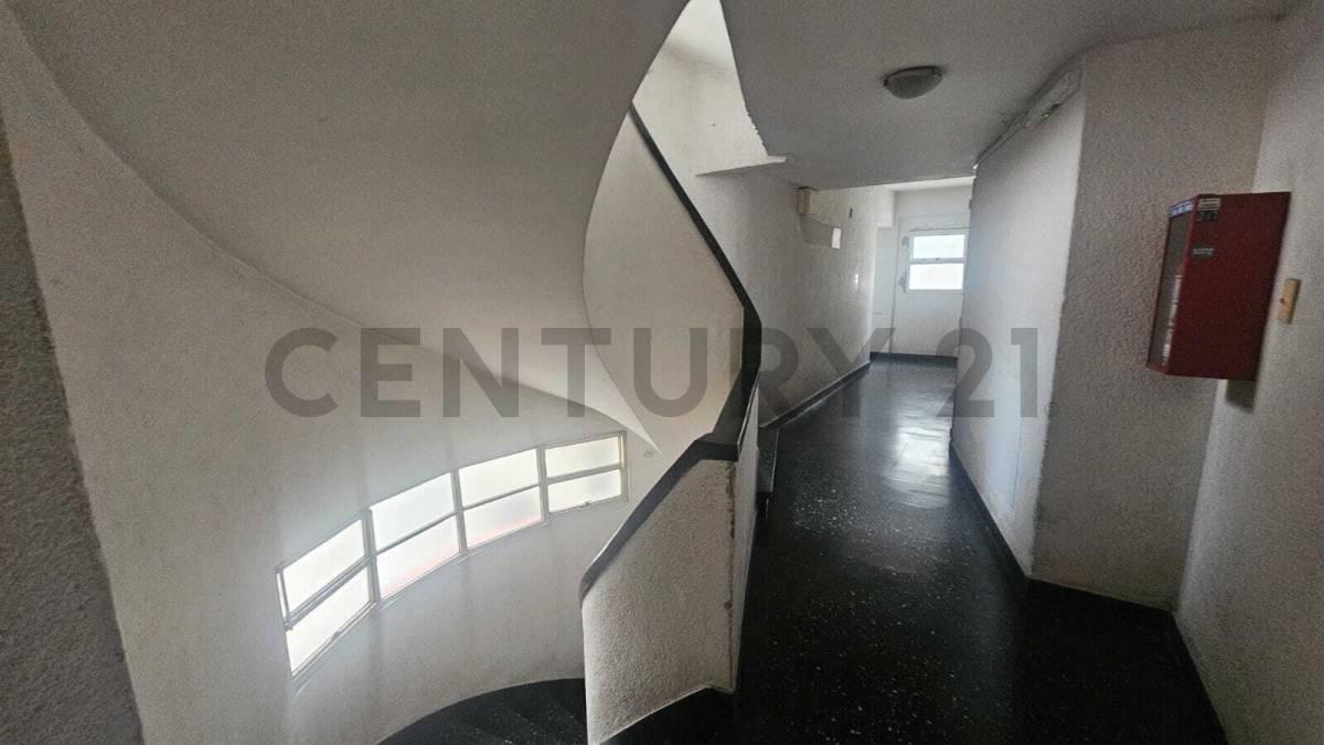 Foto de Venta – Departamento 4 Ambientes – Flores, imagen 3