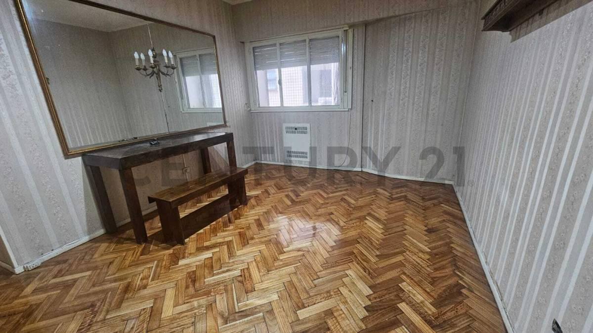 Foto de Venta – Departamento 4 Ambientes – Flores, imagen 1