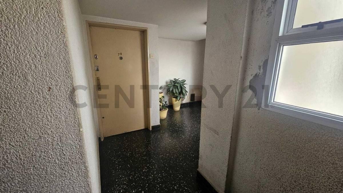 Foto de Venta – Departamento 4 Ambientes – Flores, imagen 2