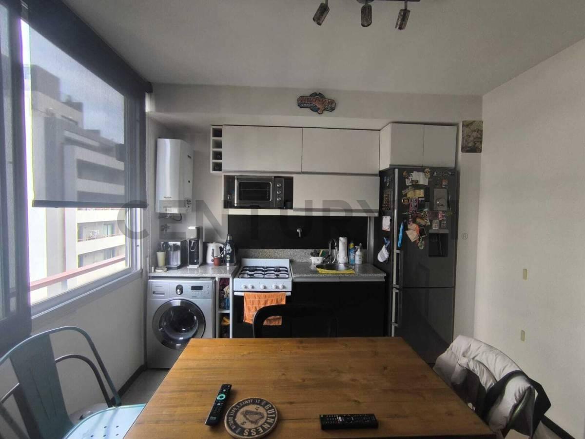 Foto de EXCELENTE MONOAMBIENTE DIV/ AL FRENTE , GARAJE CUBTO., BALCÓN Y TERRAZA, imagen 4