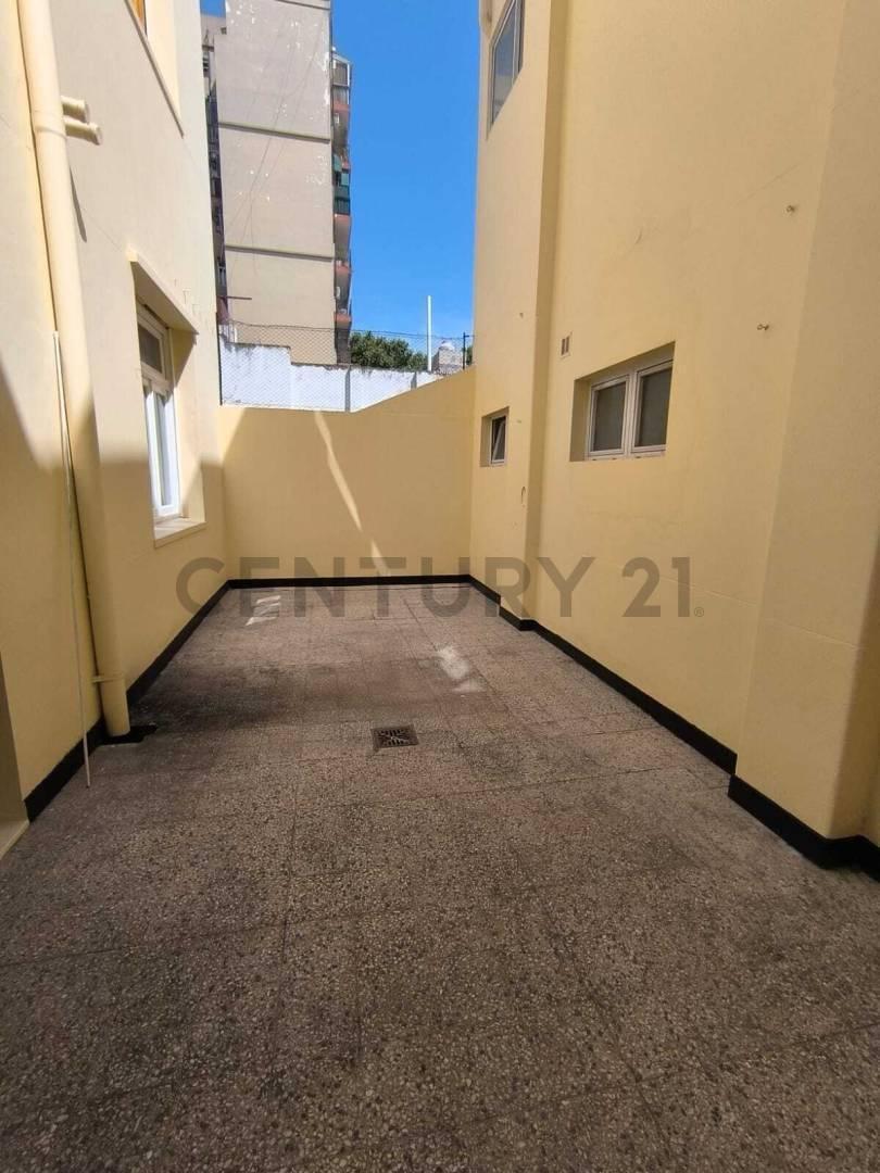 Foto de PH 3 ambientes con patio en Alquiler, imagen 3