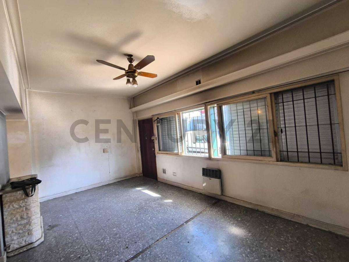 Foto de ALQUILER OFICINA 2 AMBIENTES, PATIO Y COCHERA – VILLA DEVOTO, imagen 3