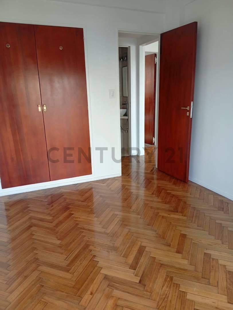 Foto de 2 AMBIENTES AL FRENTE CON BALCON -REFACCIONADO A NUEVO -CABALLITO, imagen 3