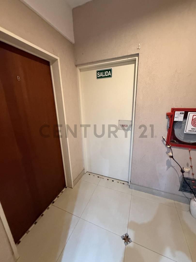 Foto de EXCLUSIVO SEMIPISO AL FRENTE | 2 AMBIENTES Y MEDIO | BALCÓN CON, imagen 2