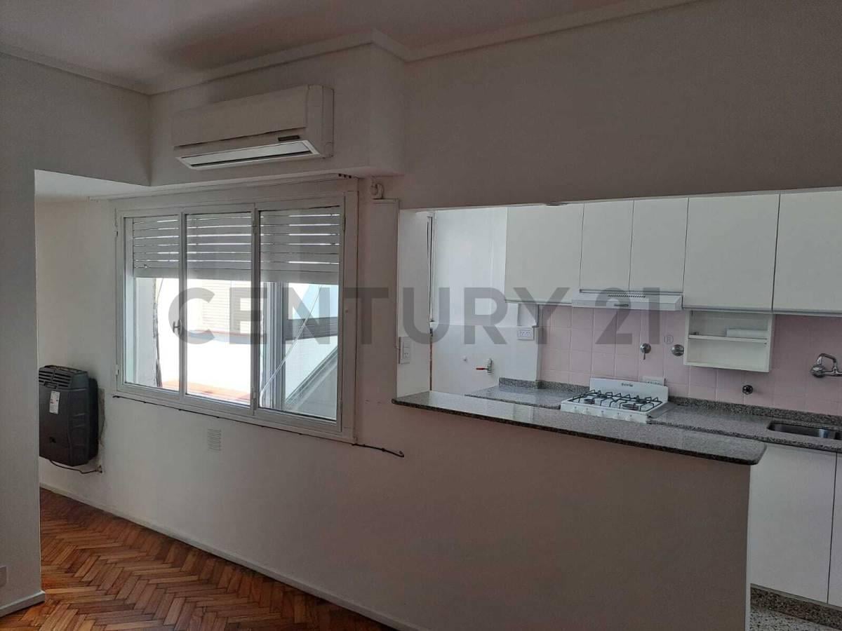 Foto de Excelente Dpto.2 ambientes totalmente reciclado., imagen 1