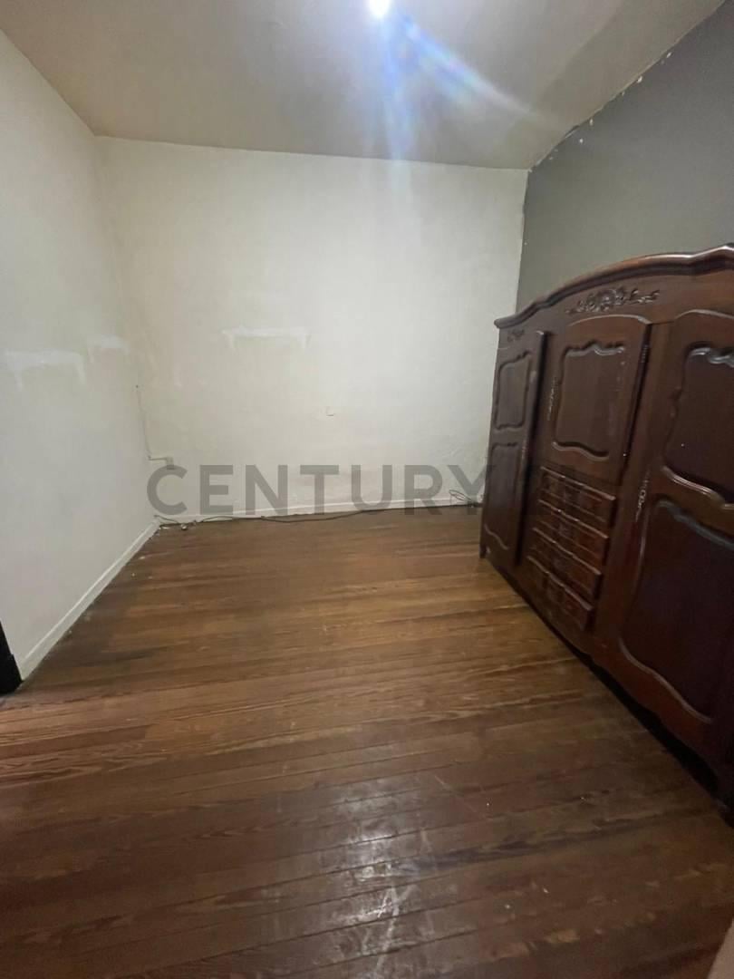 Foto de PH 2 AMBIENTES Y MEDIO AL FRENTE SIN EXPENSAS – APTO CRÉDITO – PLAZA, imagen 5