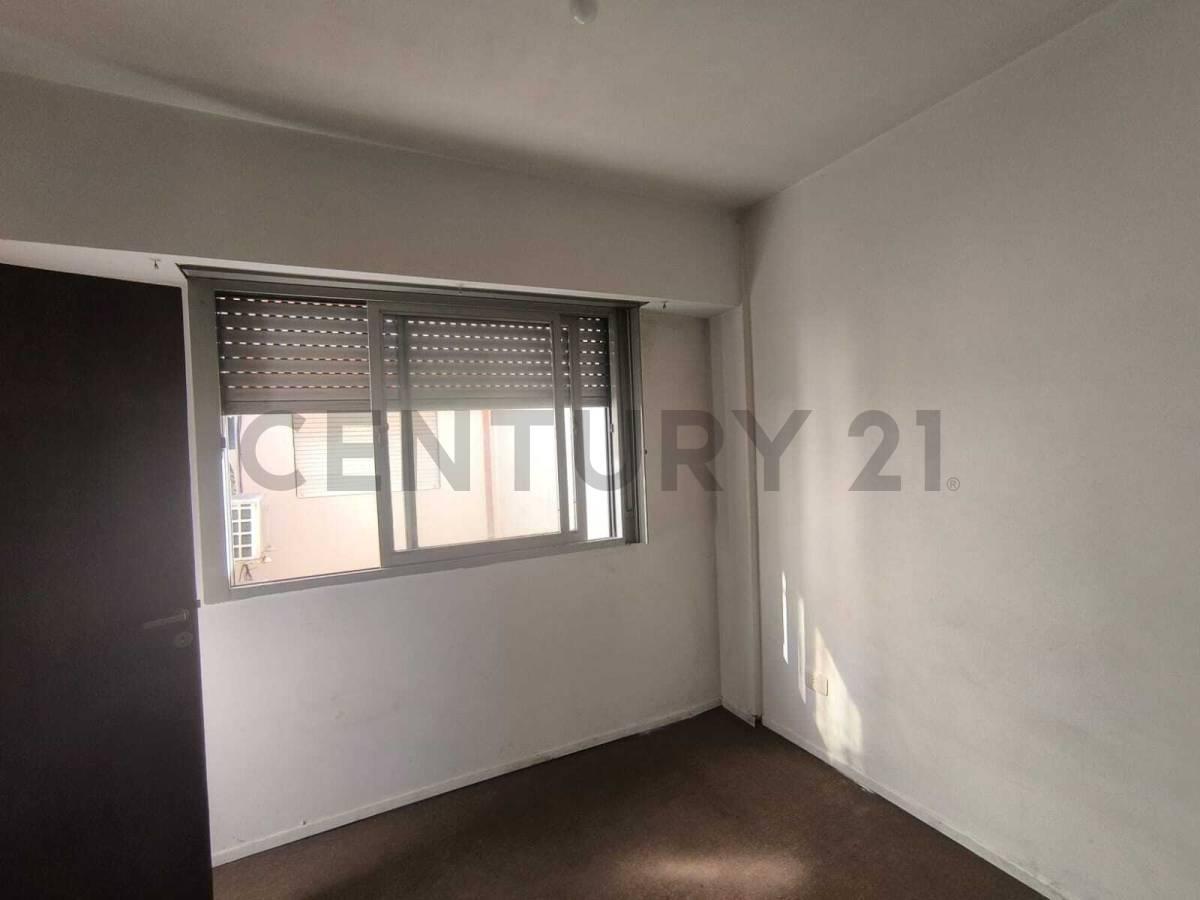 Foto de Venta de 2 Ambientes Lateral en Villa del Parque, imagen 3