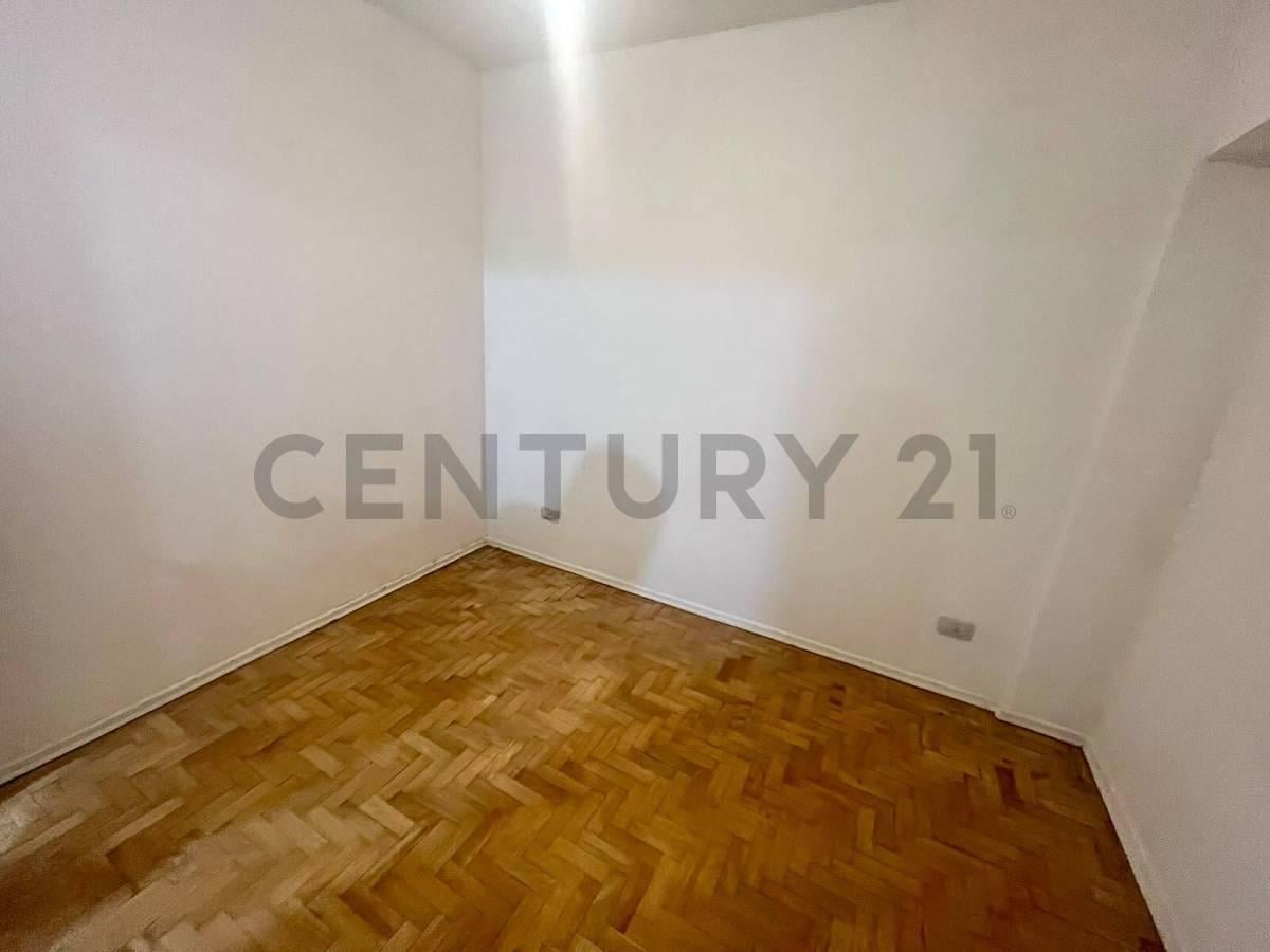 Foto de 2 Ambientes Reciclado a Nuevo con Balcón Francés – Caballito Norte, imagen 2