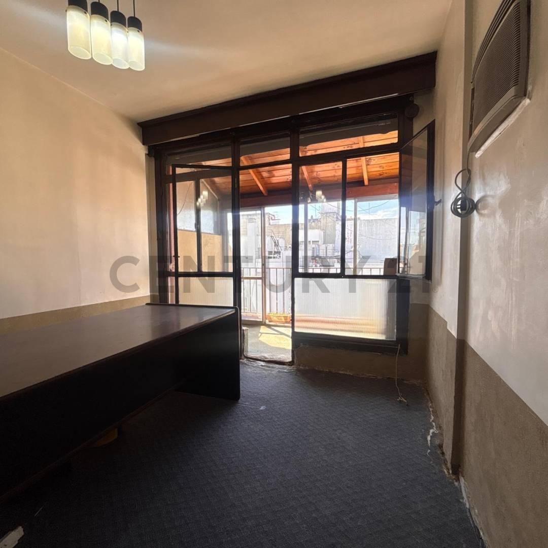 Foto de Oficina a la Venta con Baño Privado y balcón Aterrazado - San Nicolas, imagen 5
