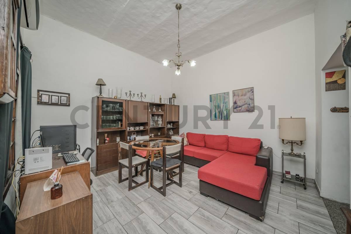 Foto de VENTA CASA 3 AMBIENTES CON PATIO -ACEPTA PERMUTA- General San Martín, imagen 3