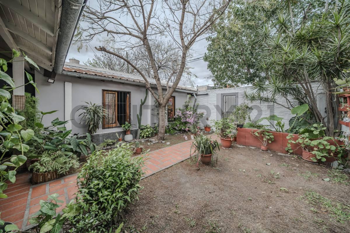 Foto de VENTA CASA 3 AMBIENTES CON PATIO -ACEPTA PERMUTA- General San Martín, imagen 5