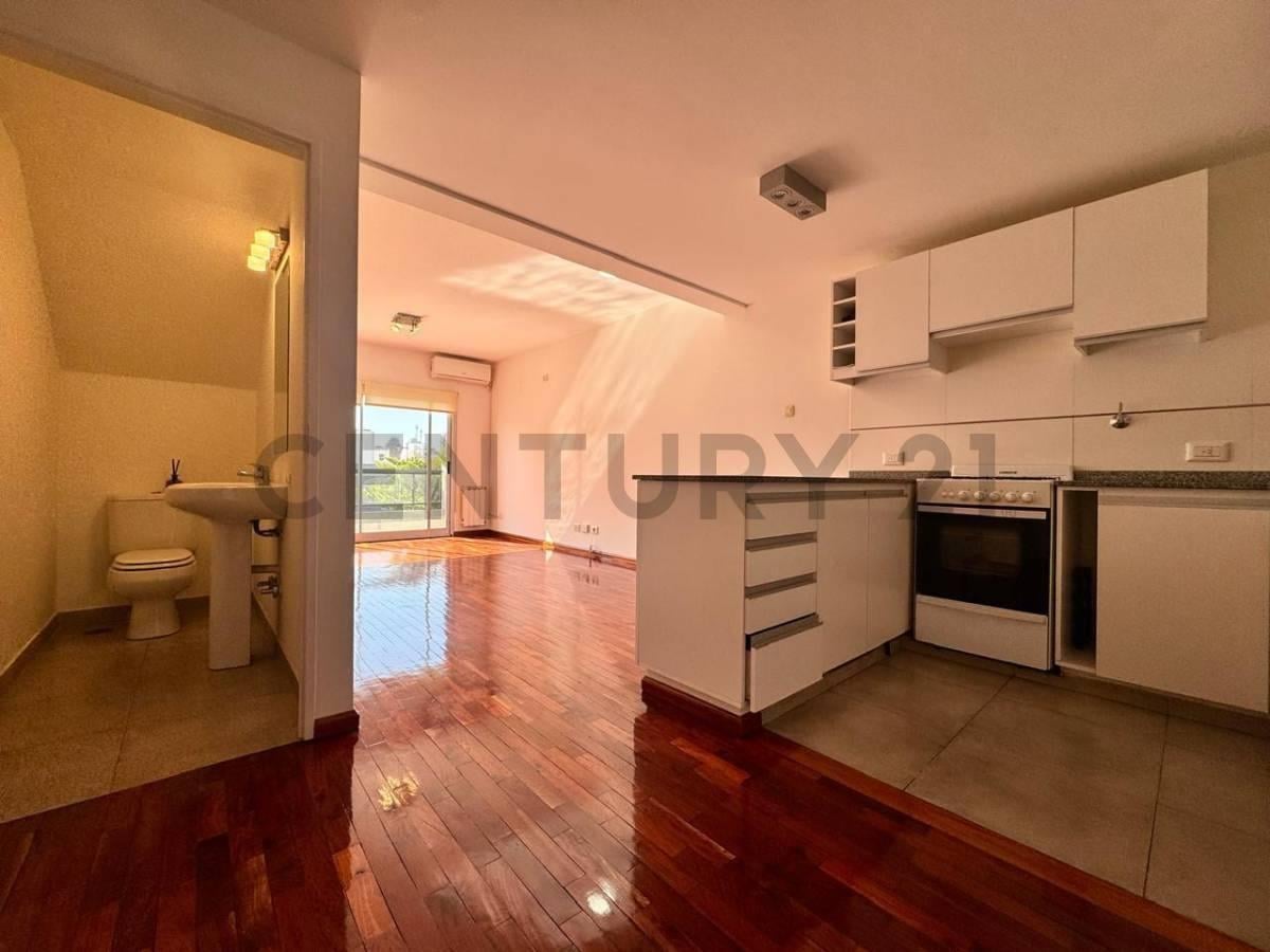 Foto de Alquiler de Bellisimo Departamento 3 Ambientes con patio, terraza y, imagen 2