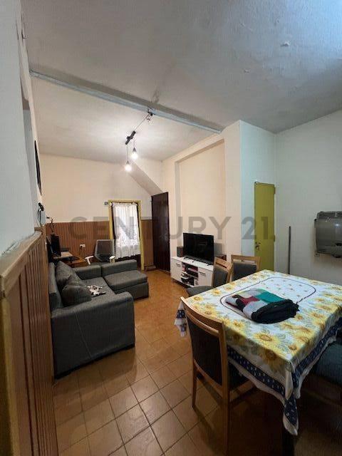 Foto de ¡Gran Oportunidad! Casa 3 Ambientes con Lote Propio y Fondo Único, imagen 1