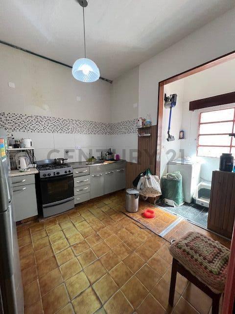Foto de ¡Gran Oportunidad! Casa 3 Ambientes con Lote Propio y Fondo Único, imagen 2