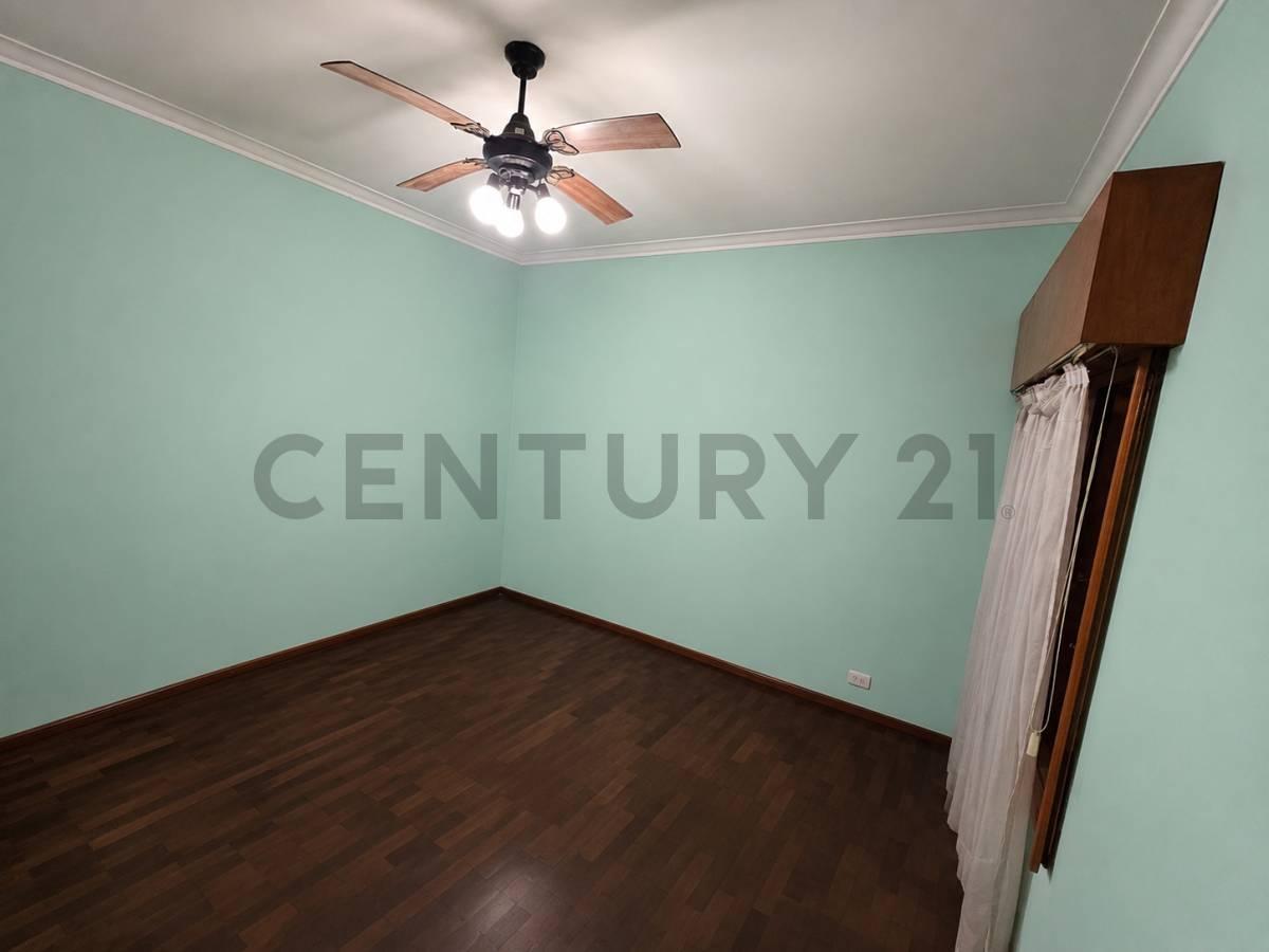 Foto de ESPECTACULAR CHALET EN SAAVEDRA/ IDEAL 2 FAMILIAS, imagen 4