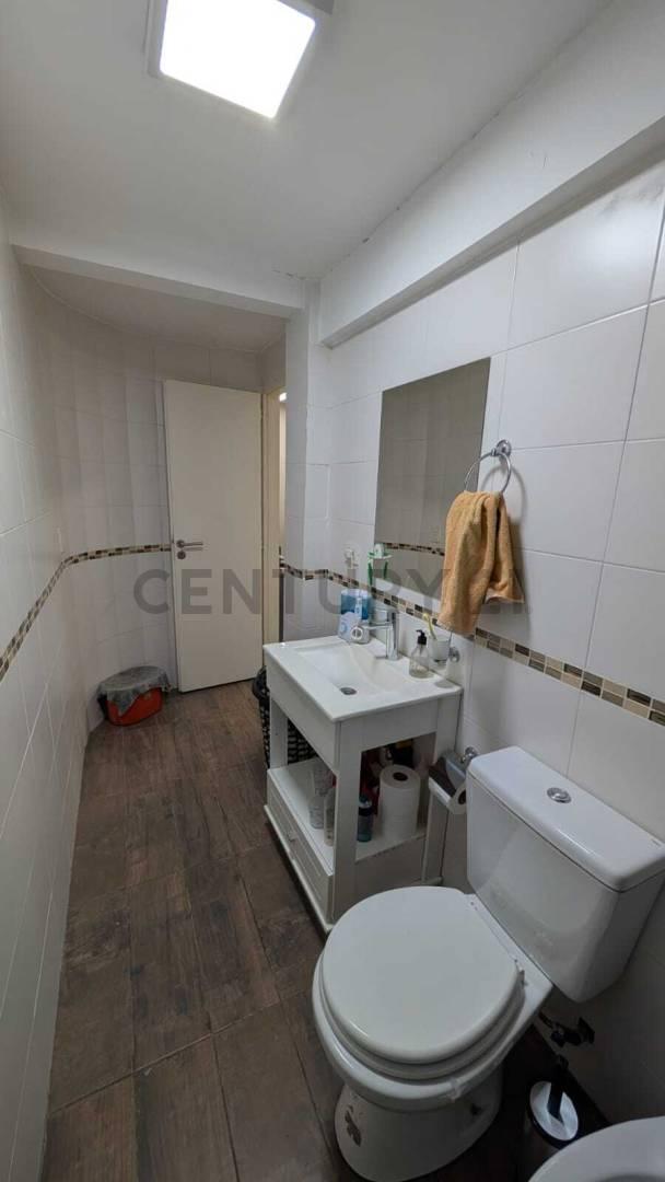 Foto de Monoambiente en venta en Flores con patio y dormitorio definido, imagen 5
