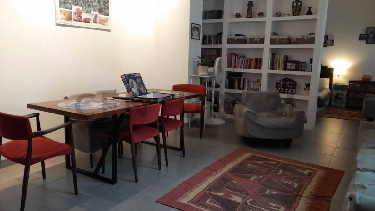 Foto de CASA 4 AMBIENTES EN VENTA – A 200 MTS DE PLAZA IRLANDA – EXCELENTE, imagen 1