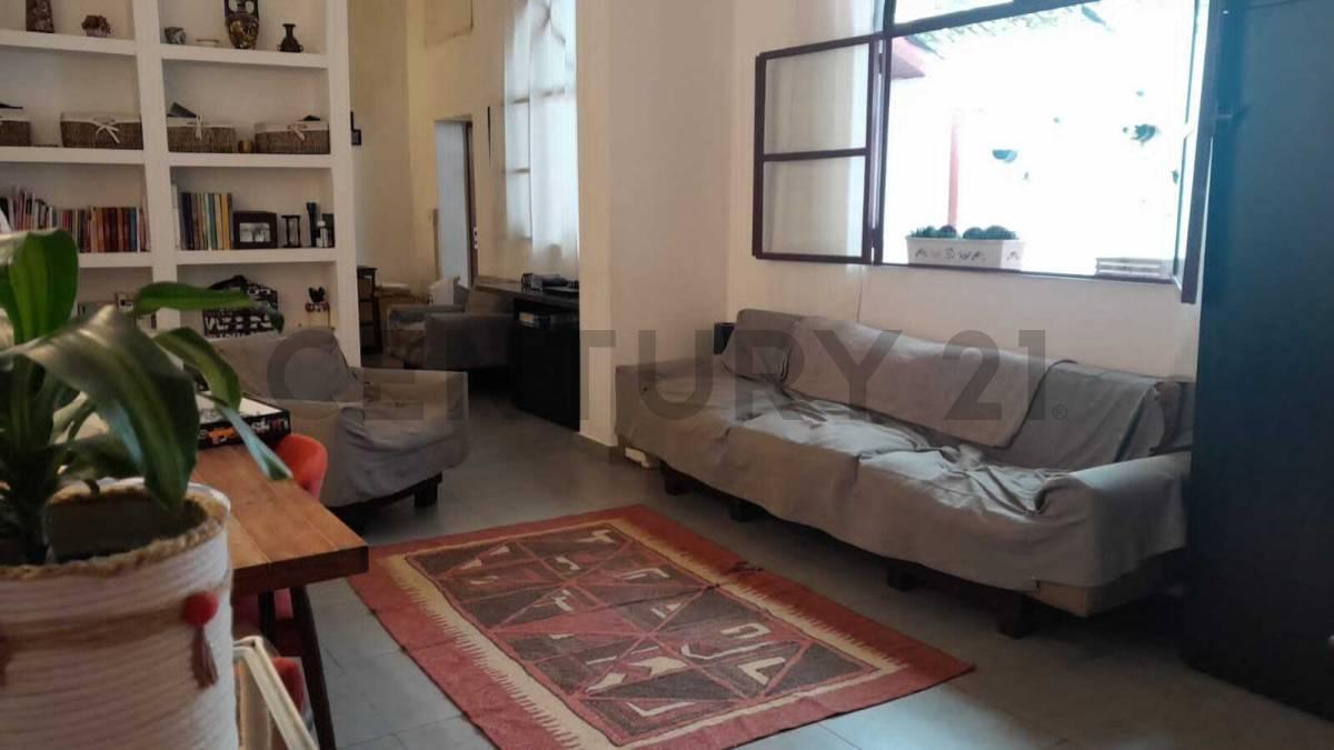 Foto de CASA 4 AMBIENTES EN VENTA – A 200 MTS DE PLAZA IRLANDA – EXCELENTE, imagen 5