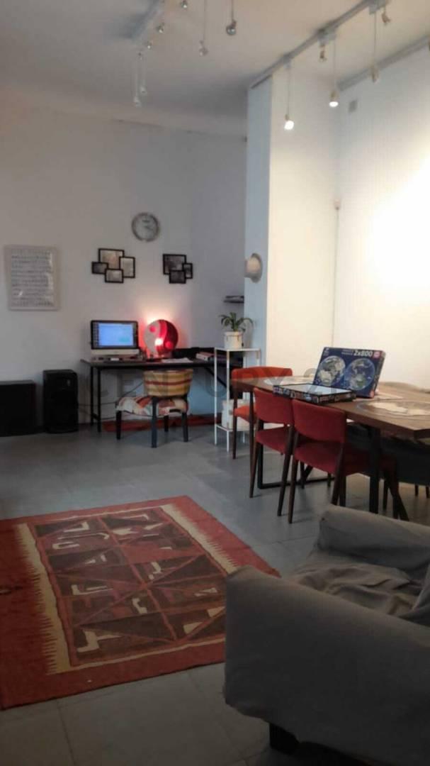 Foto de CASA 4 AMBIENTES EN VENTA – A 200 MTS DE PLAZA IRLANDA – EXCELENTE, imagen 2
