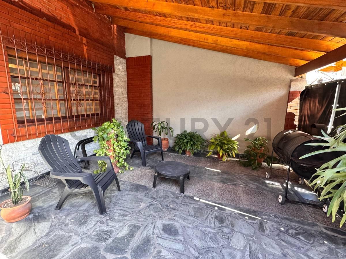 Foto de Espectacular Casa 4 ambientes con Terraza - Mnte Castro, imagen 1