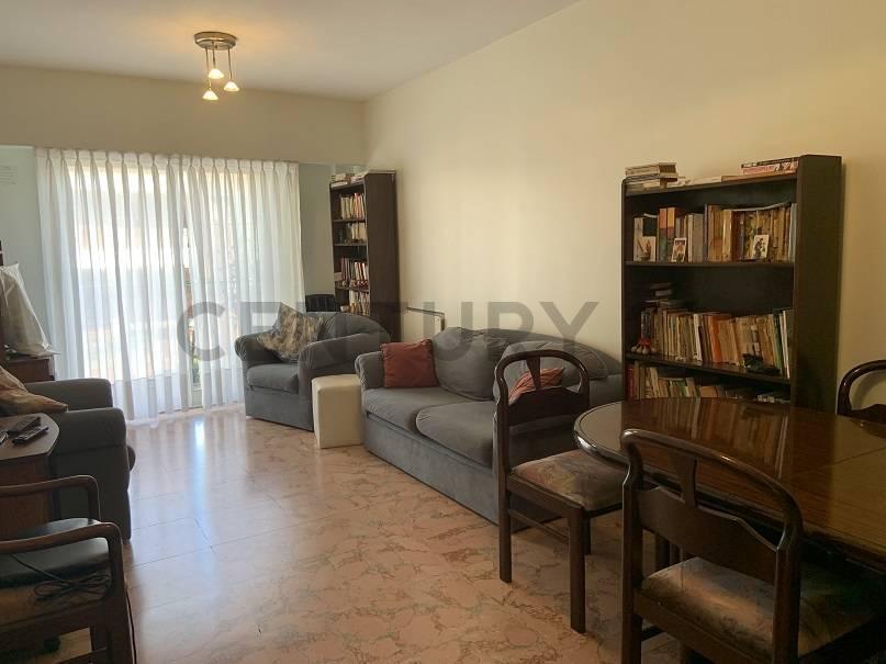 Foto de Hermoso depto de 4 ambientes con balcón, patio y cochera en Venta en el, imagen 4