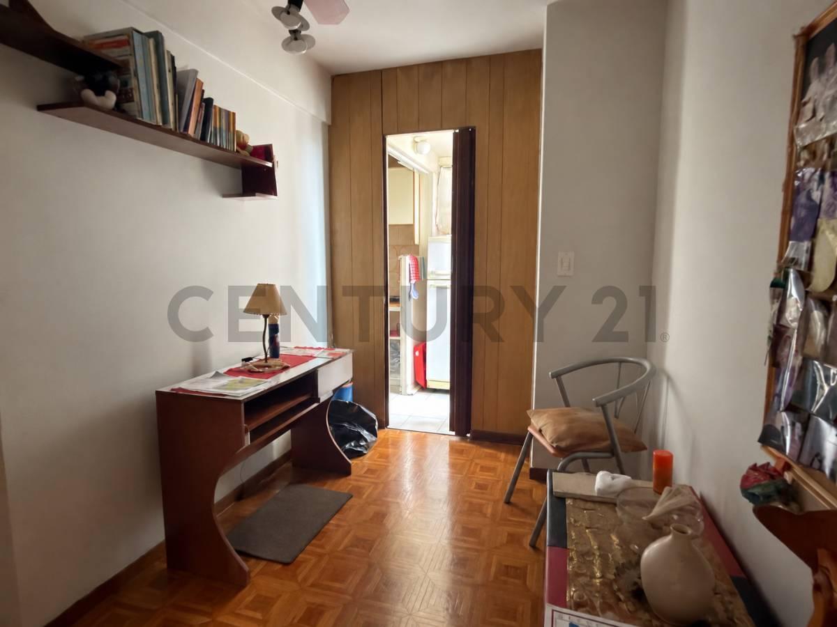 Foto de Villa Crespo- Departamento 3 amb. c/dependencia y 2 balcones, imagen 1