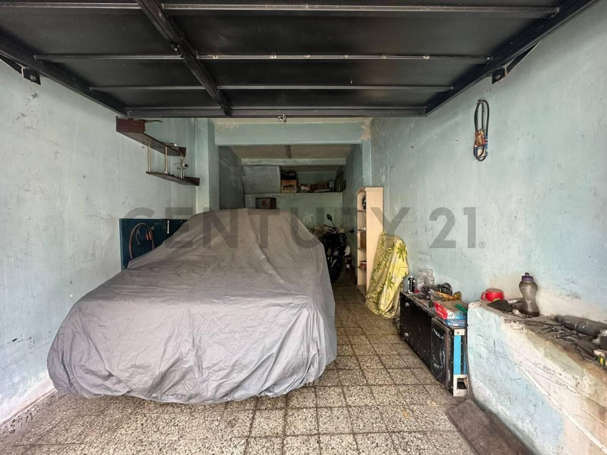 Foto de PH 3 ambientes a refaccionar en venta con cochera y terraza - Monte, imagen 5
