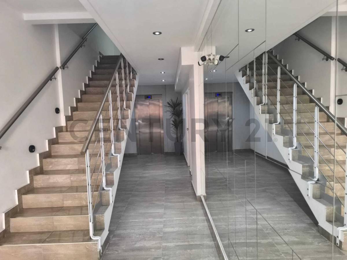 Foto de ALQUILER – EXCLUSIVO MONOAMBIENTE AL FRENTE CON BALCÓN ATERRAZADO Y, imagen 3
