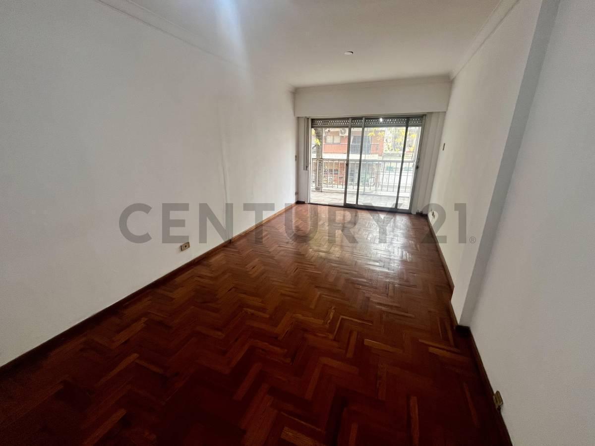 Foto de 4 Ambientes con Balcón Corrido al Frente - Cochera Fija y Baulera, imagen 5