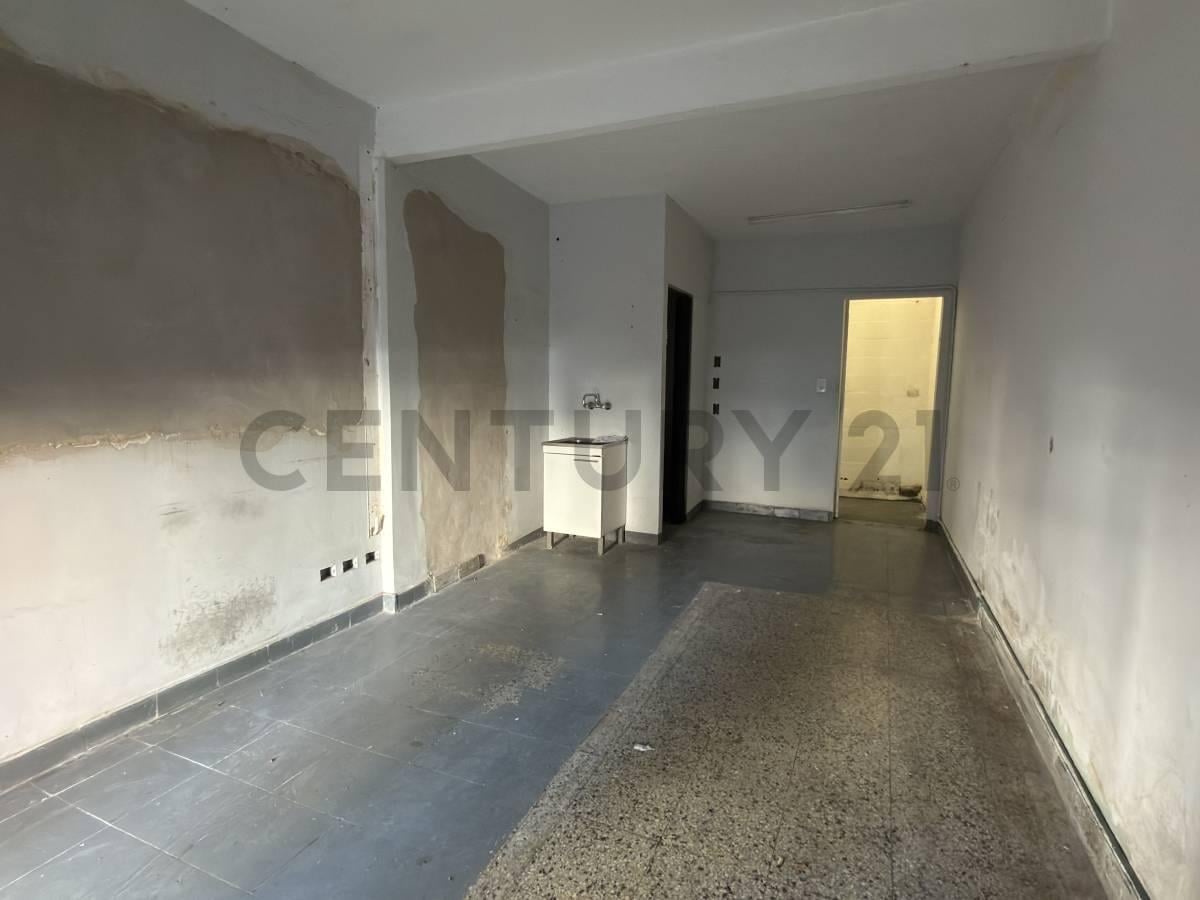 Foto de Villa del Parque- Local Comercial 33m2, muy buena ubicación-, imagen 2