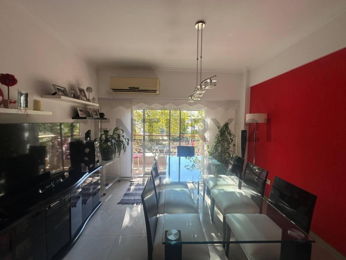 Foto de Excelente departamento 4 ambientes en venta al frente con doble cochera, imagen 4
